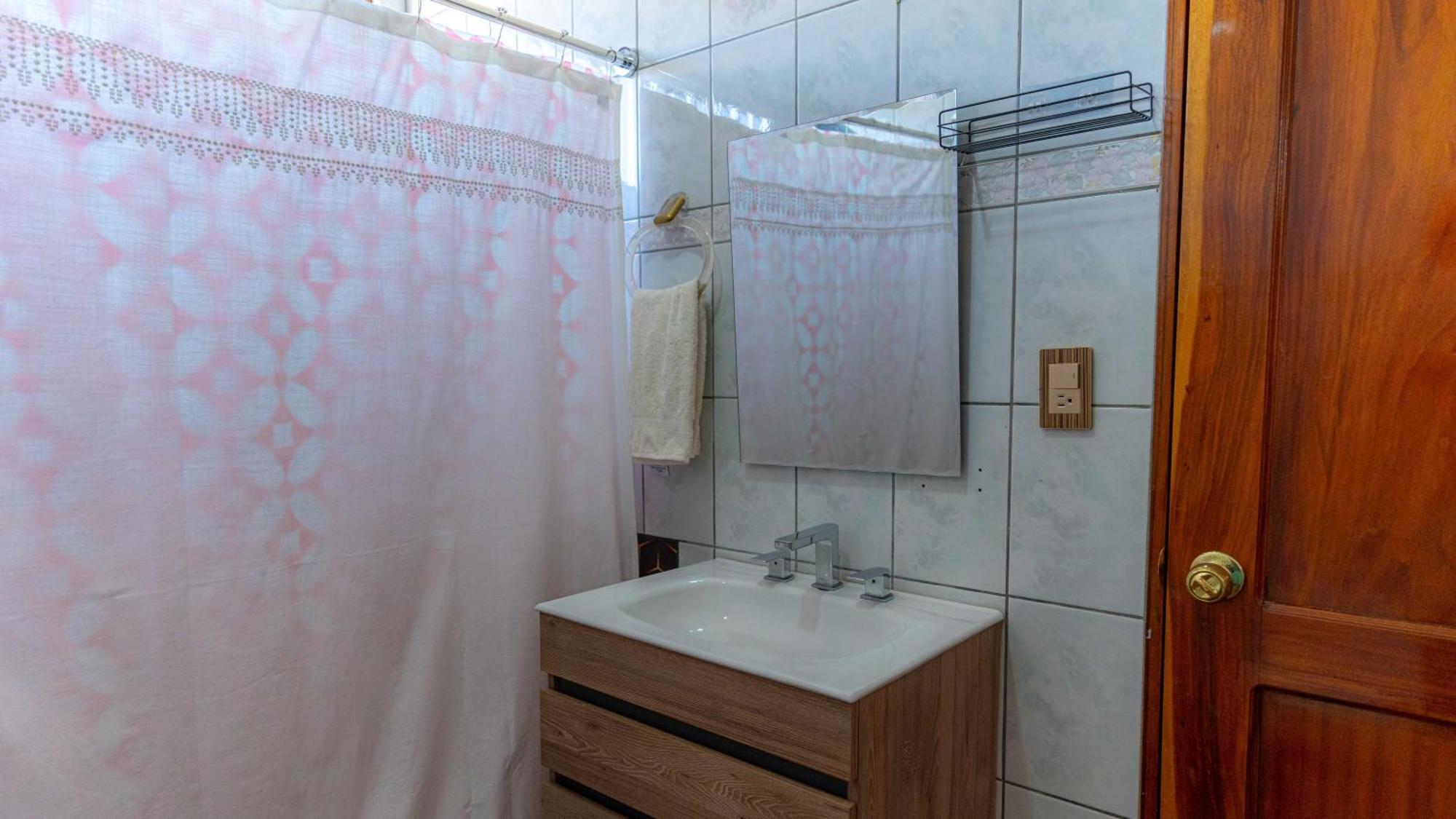 לינה וארוחת בוקר הרדיה Casa Familiar La Tortuga מראה חיצוני תמונה